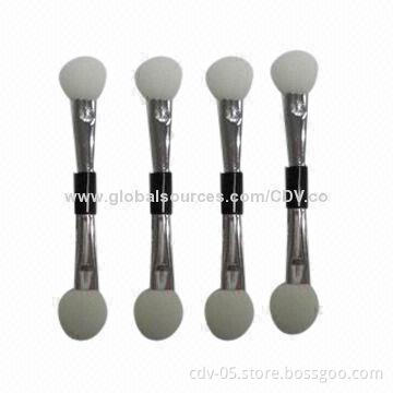 Makeup eye applicators, made of plastic handle with double-ended sponge heads, in various colors